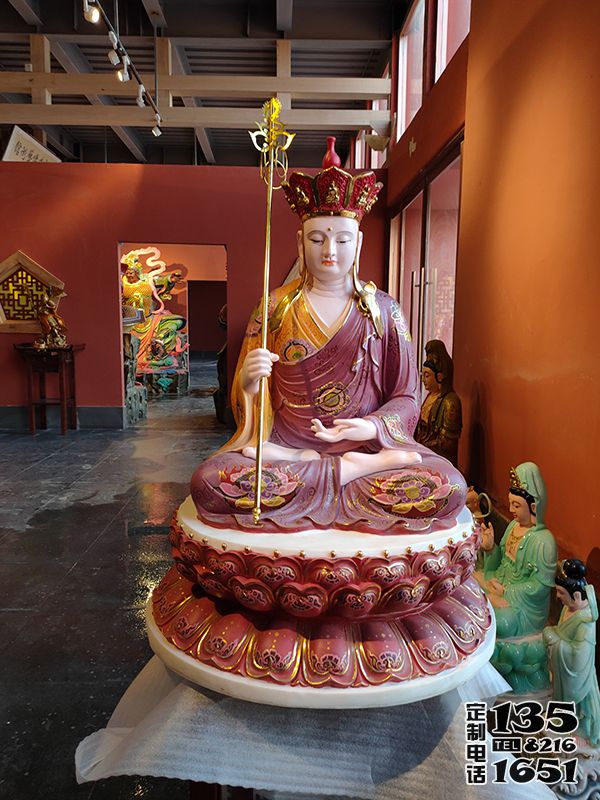 寺廟景區大型玻璃鋼彩繪神佛供奉地藏王雕塑 寺廟景區大型玻璃鋼彩繪神佛供奉地藏王雕塑