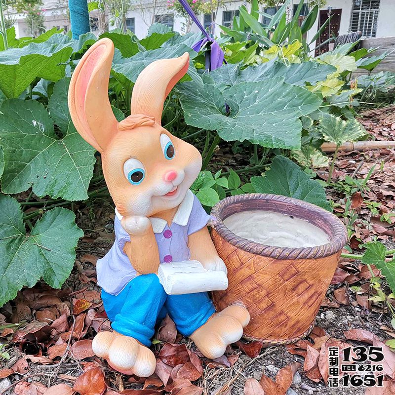 商場創意玻璃鋼卡通兔子雕塑 商場創意玻璃鋼卡通兔子雕塑